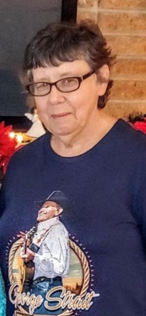 Angie Carter Profile Photo