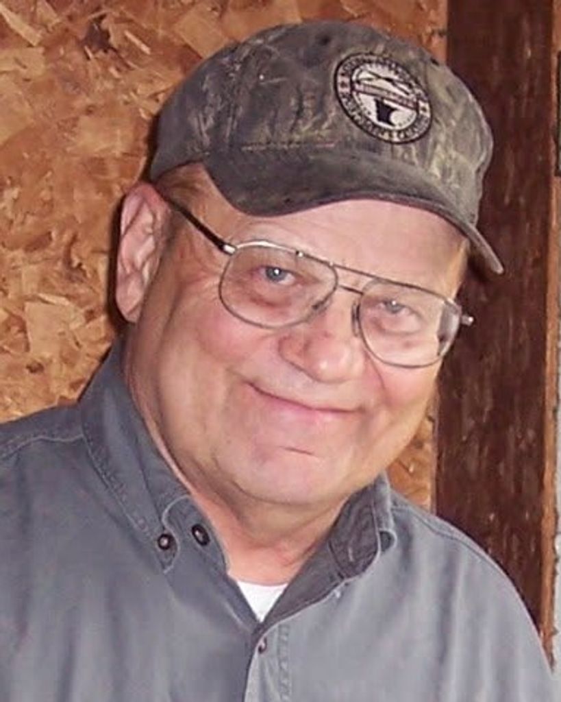 Robert "Uncle Bob" Grussendorf Profile Photo