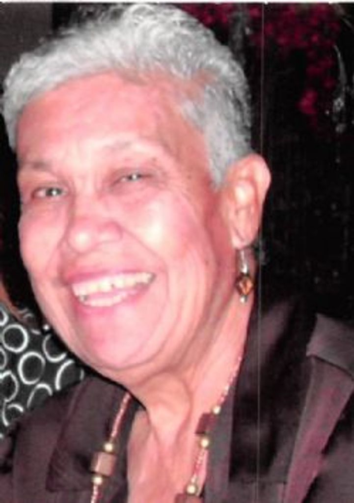 Petra Barrientos Profile Photo