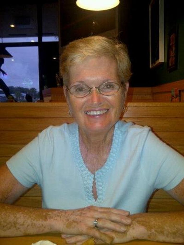 Lois Carsten Profile Photo