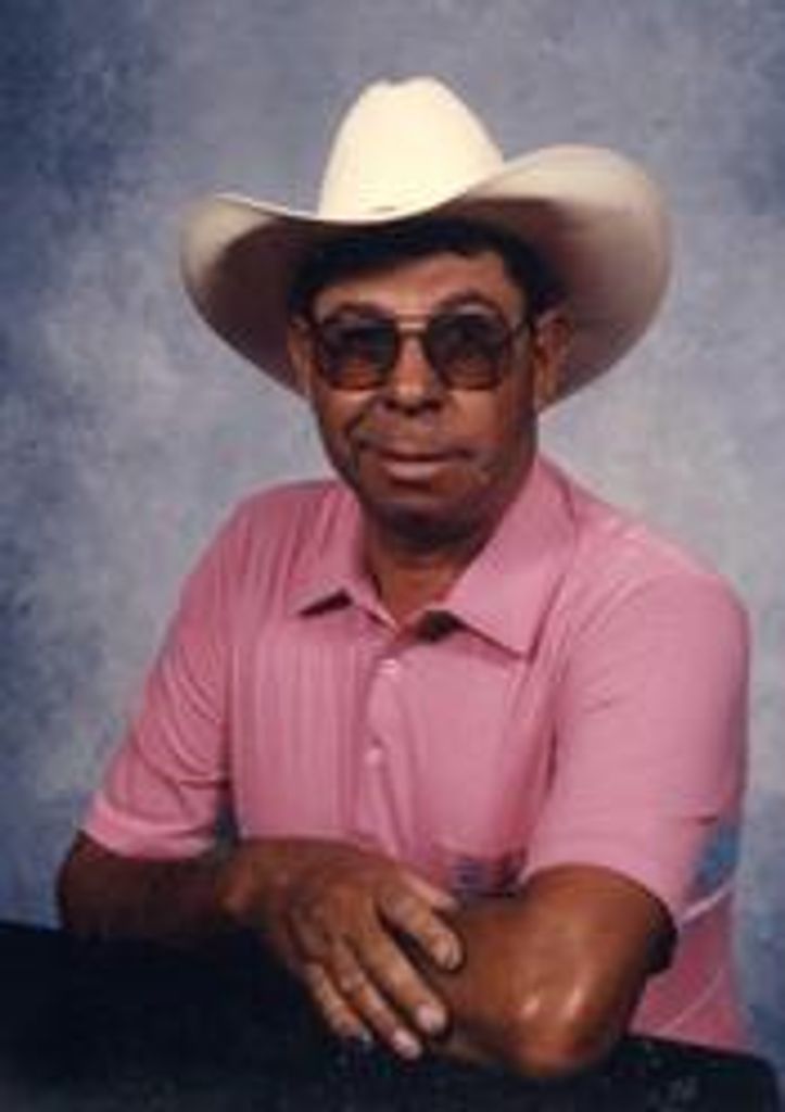 Earl "Ike" Hendricks