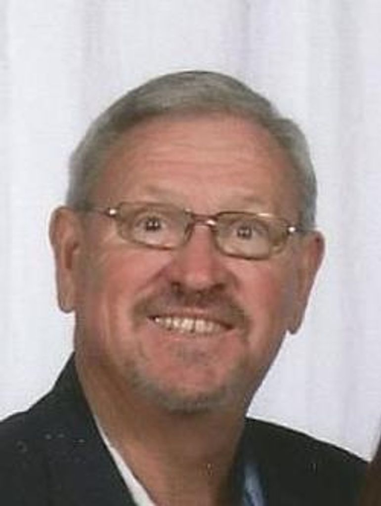 William 'Bill' J. Davis Jr. Profile Photo