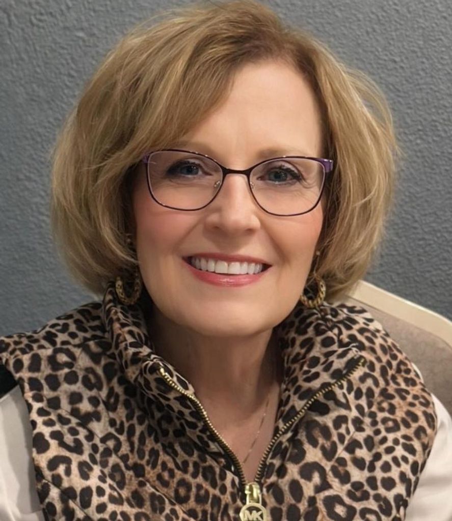 Diana L. Macken Profile Photo