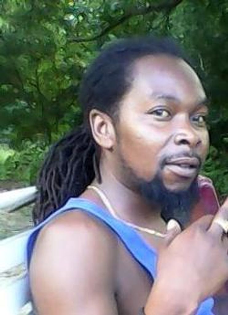 Travis Lee Simmons Profile Photo