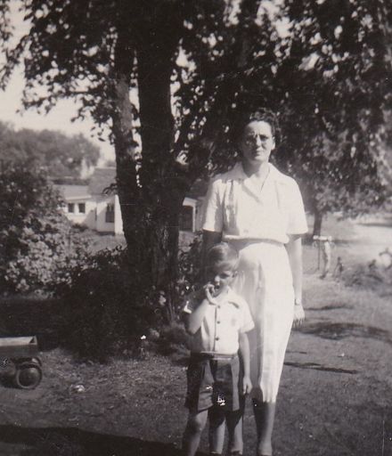 Richard Leon Bunton photo gallery thumbnail 9 of 35