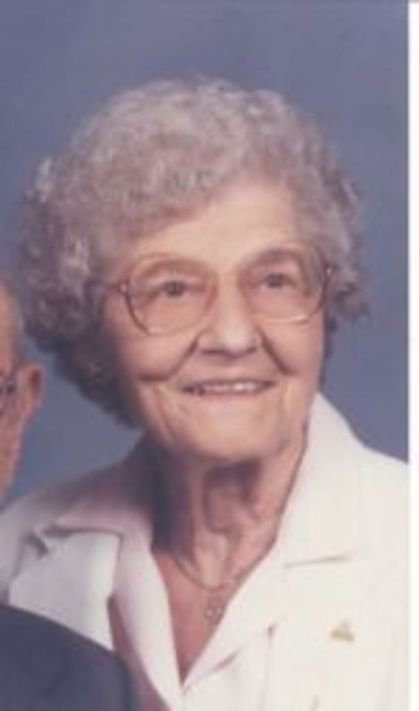 Cora Rhoades Profile Photo