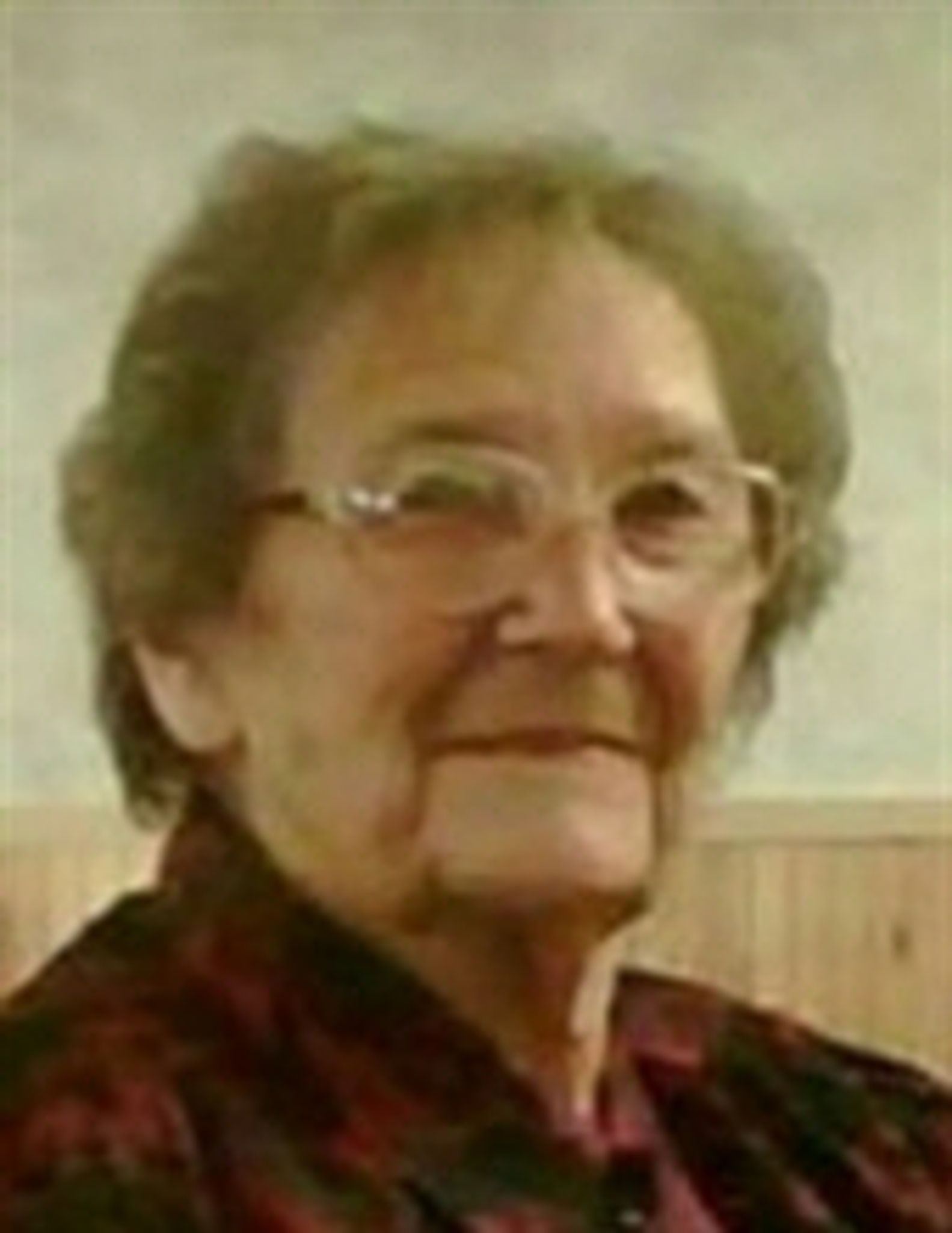 Veva Larita Manthei photo gallery image 1 of 2