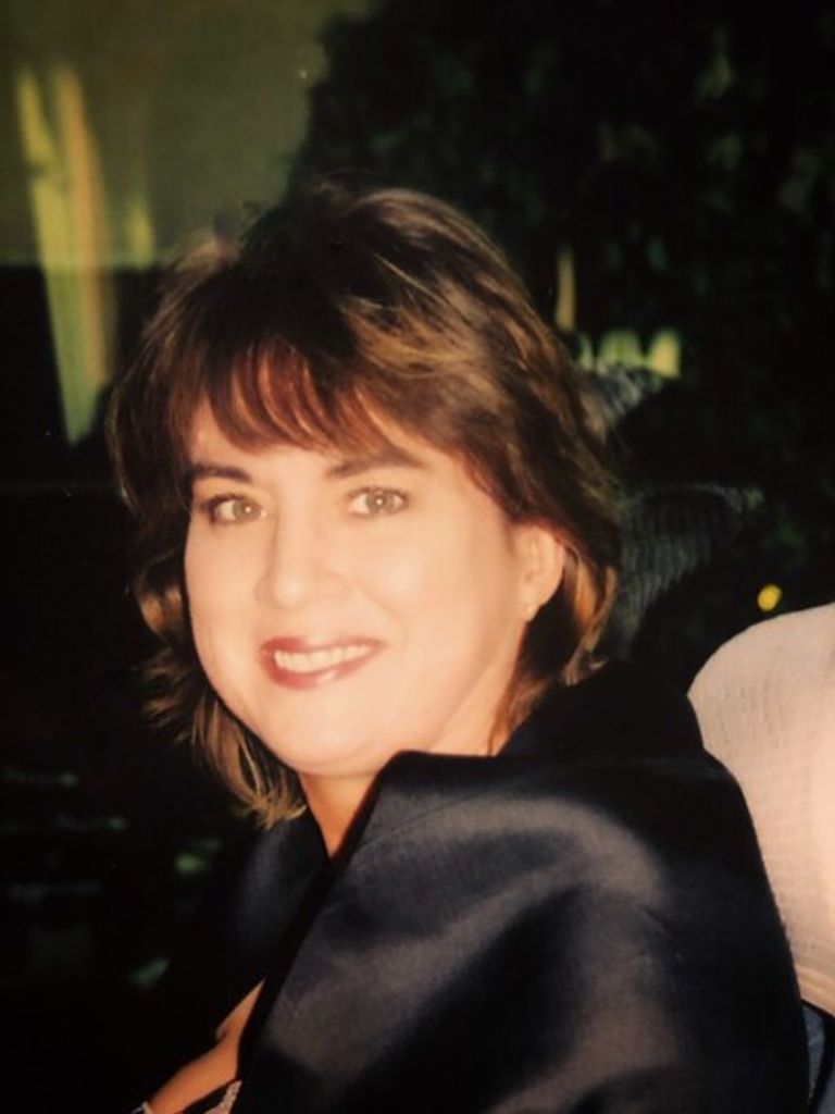 Tena   Williamson,M.D.