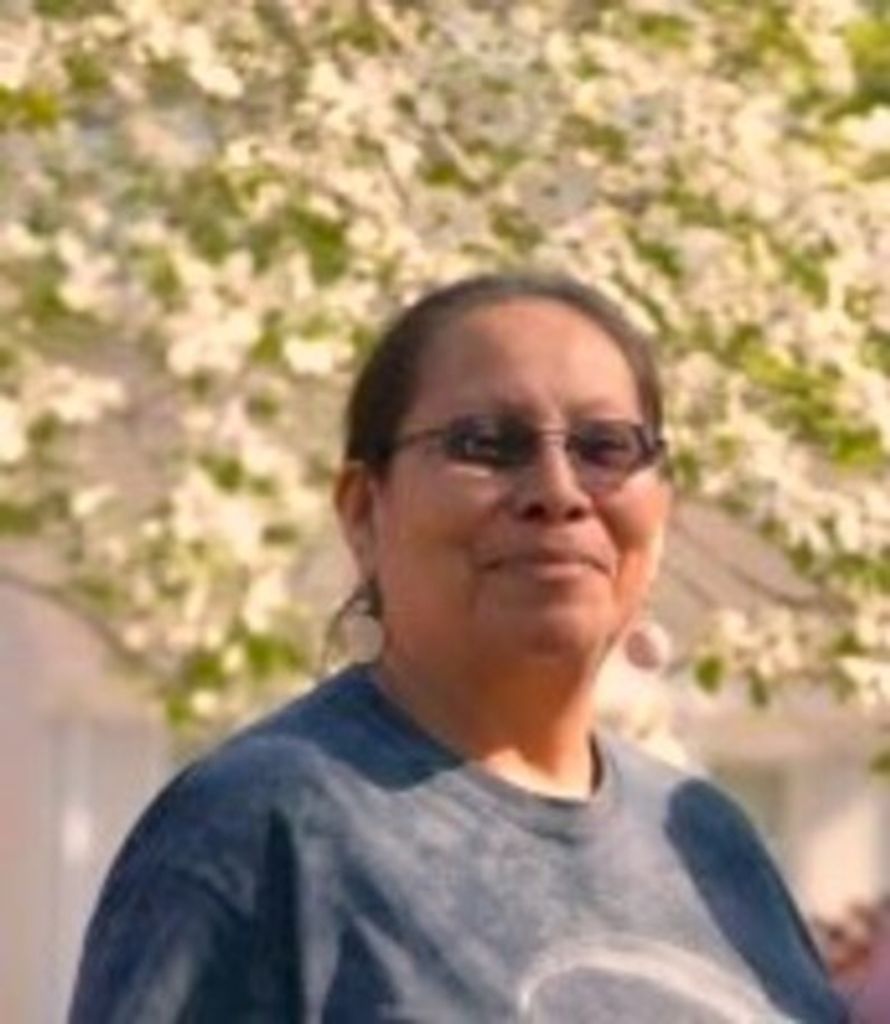 Donna Lee White Buffalo Profile Photo