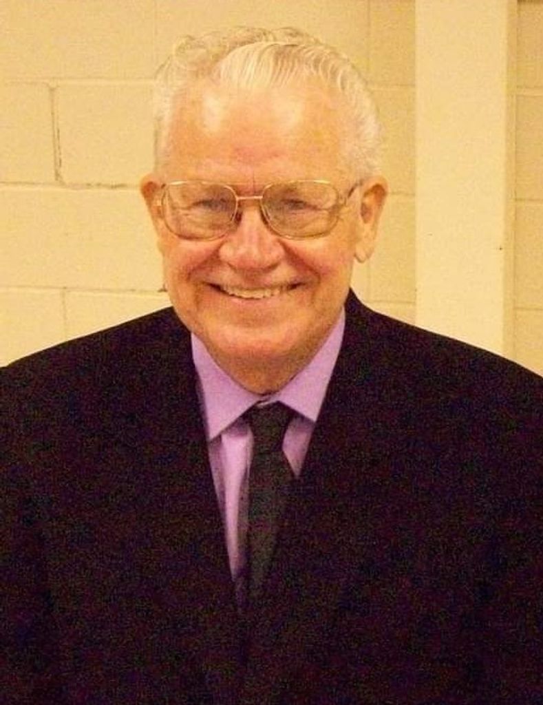 Lyle "Joe" T. Simmons Jr.