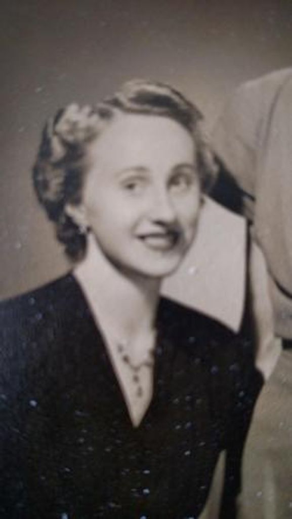 Margaret Dorothy Holloway