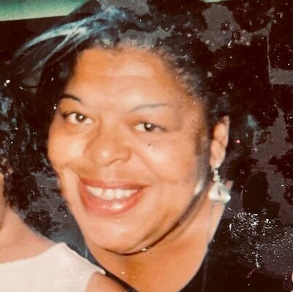 Lori Ann Gee Profile Photo