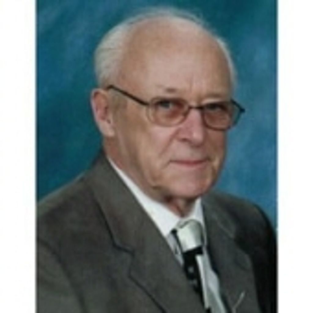 Llewelyn G. Kenneke Profile Photo