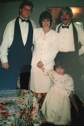 Linda Faye Lentz photo gallery thumbnail 40 of 44