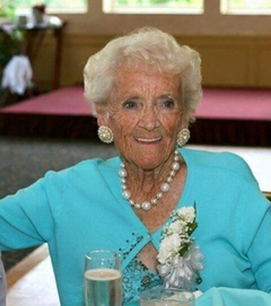 Barbara (Peters)  Veitch