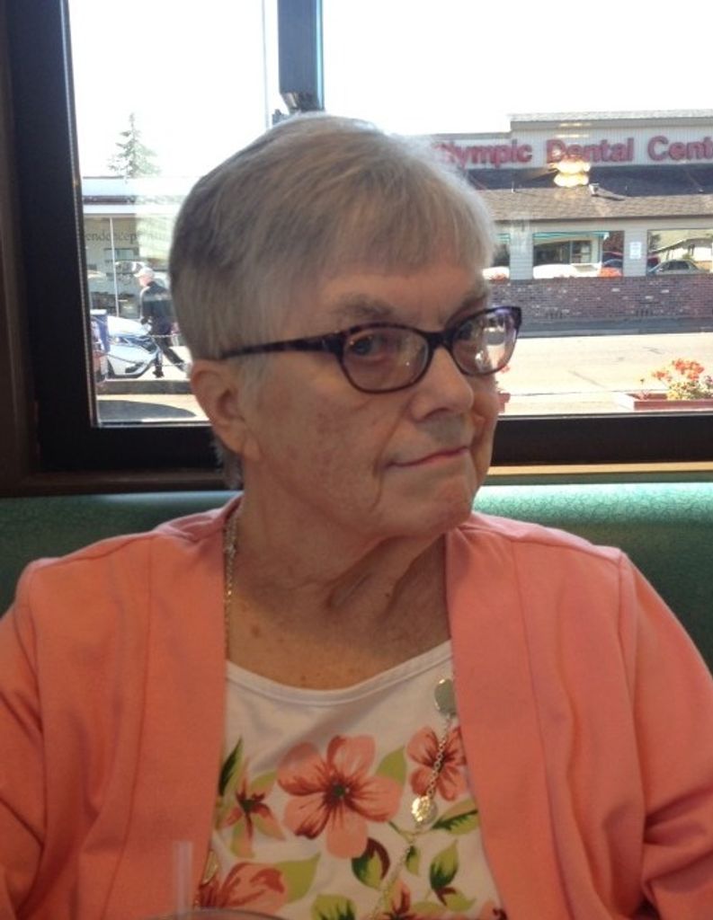 Elizabeth Fenske Profile Photo