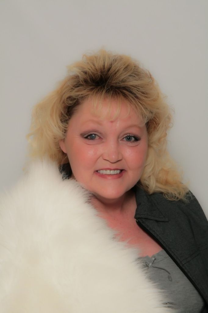 Lisa Lynn Garrison Johnson