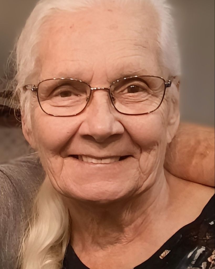 Charlene Lynn Betts Profile Photo