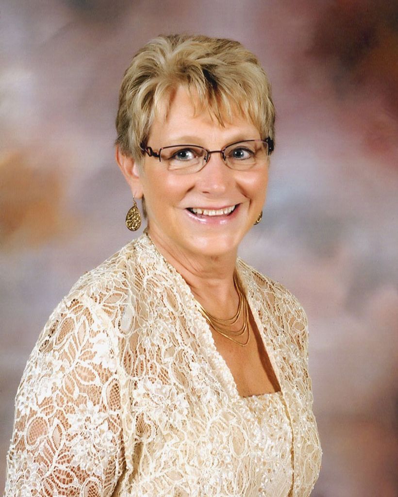 Marlis Kay Costello