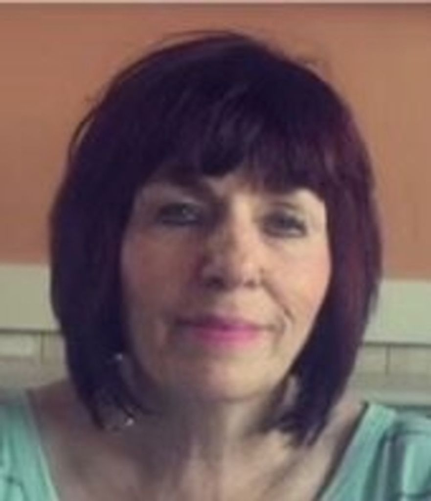 Sandra M Mccluskey
