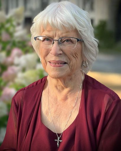 Alice Yvonne Spika's obituary image