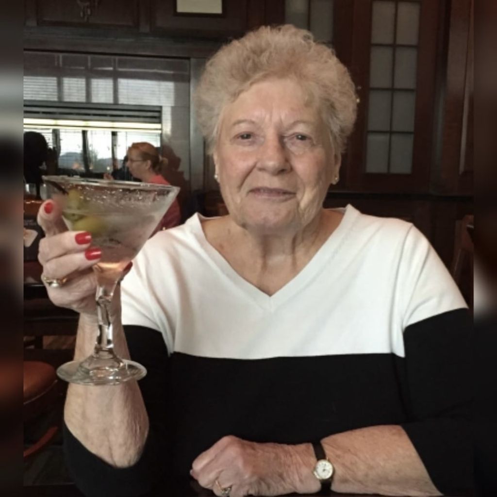 Sandra Lou Hammond