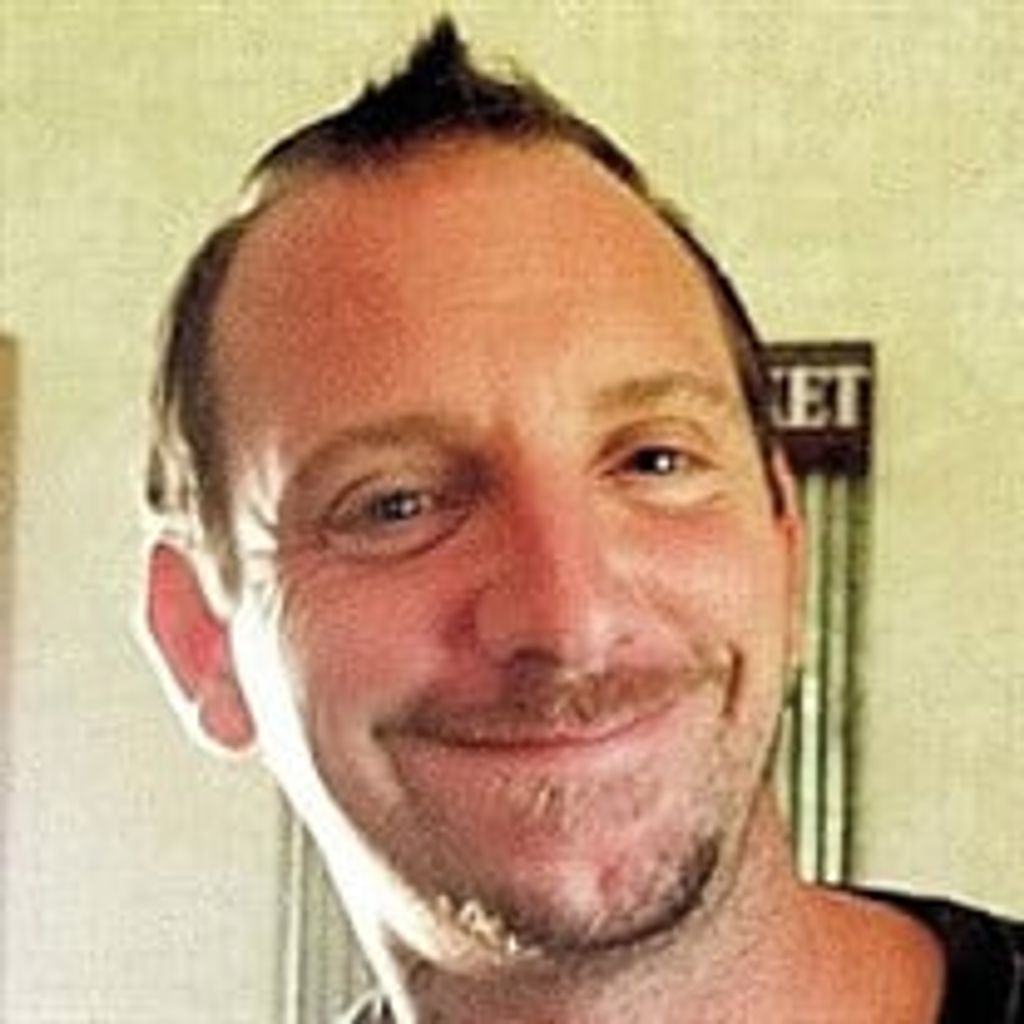 Joshua Lee Magiary Profile Photo