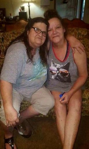 Linda Gail Borden Mcgee photo gallery thumbnail 48 of 74
