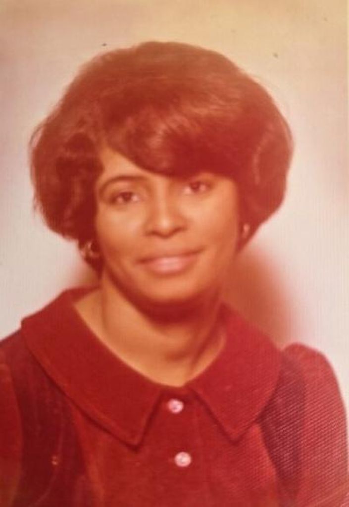 Alvera Mckendall Profile Photo