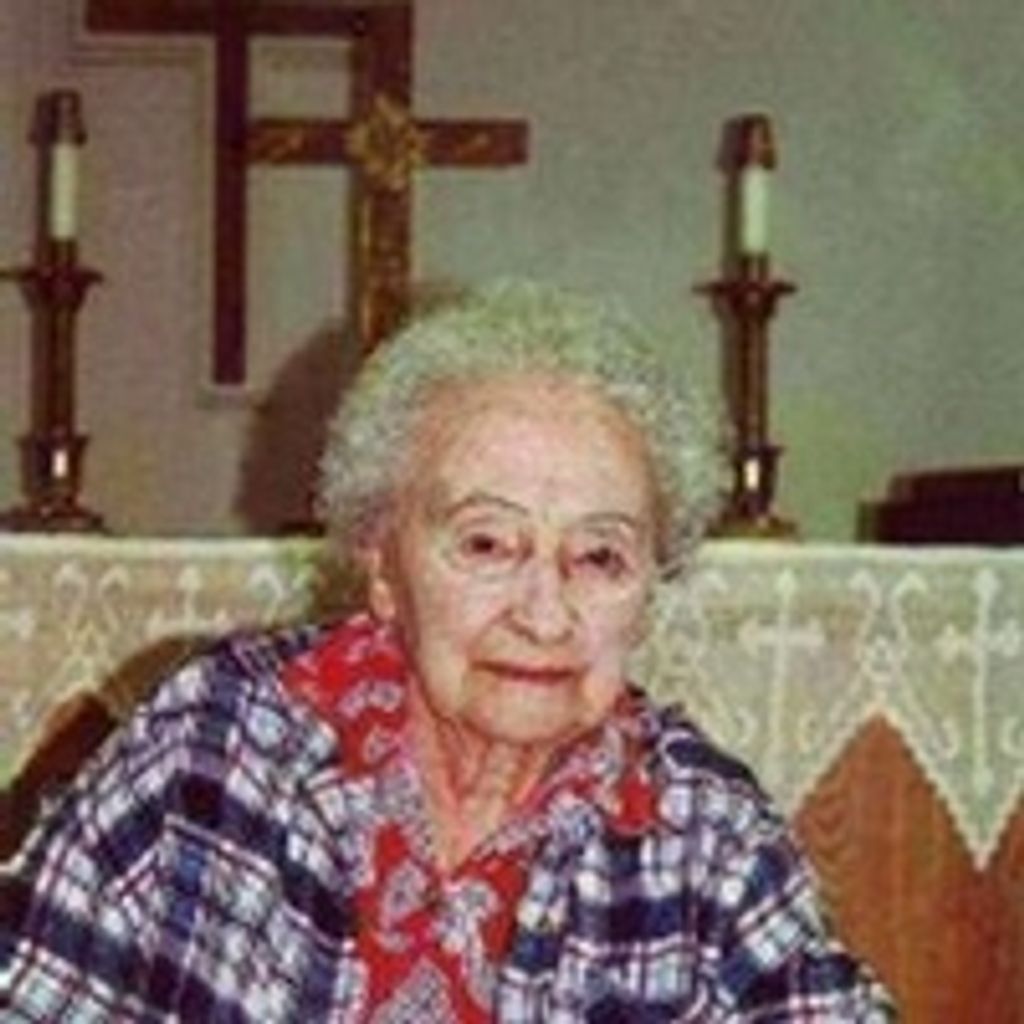 Anna B Aumann