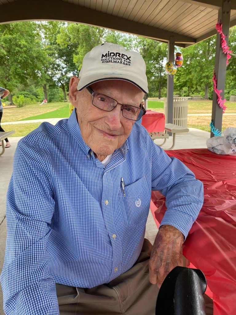Robert Lee Montgomery Profile Photo