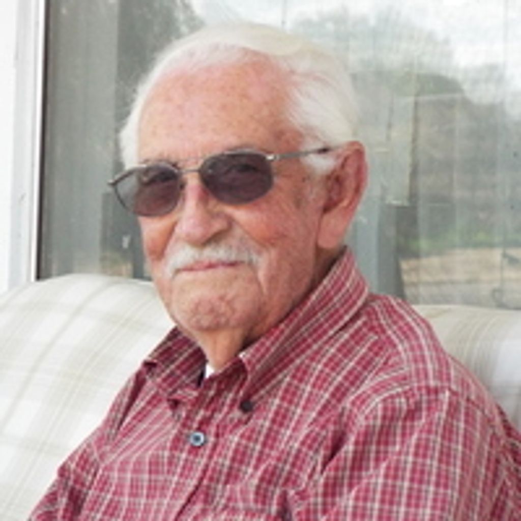 Albert Manchego Profile Photo