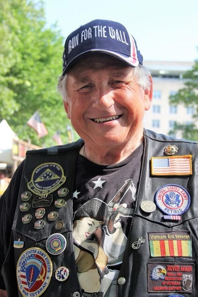 Mike Lee Profile Photo
