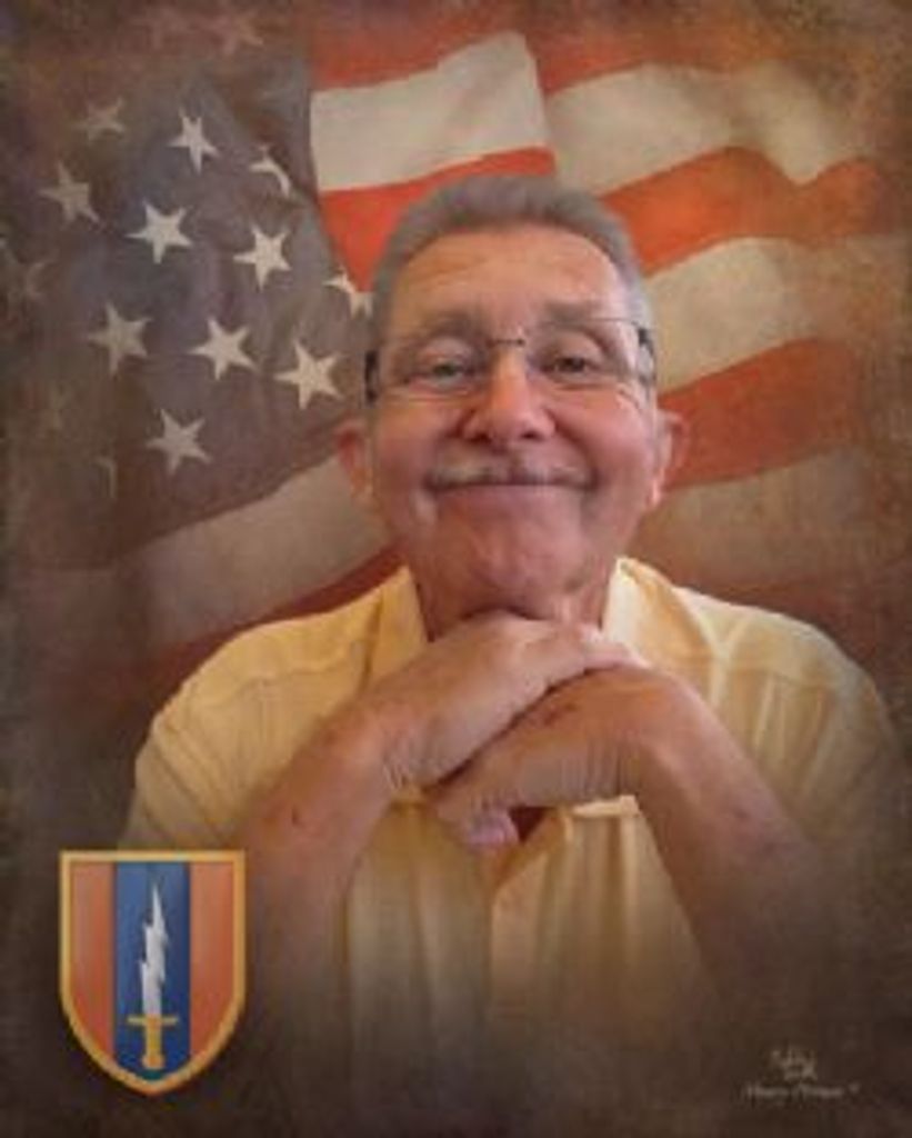 Charles Simecek