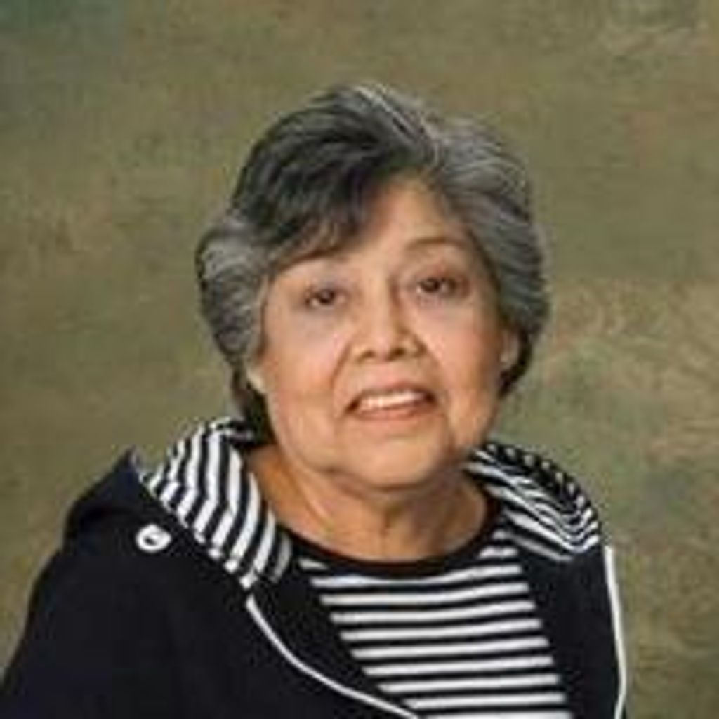 Ramona B Luna