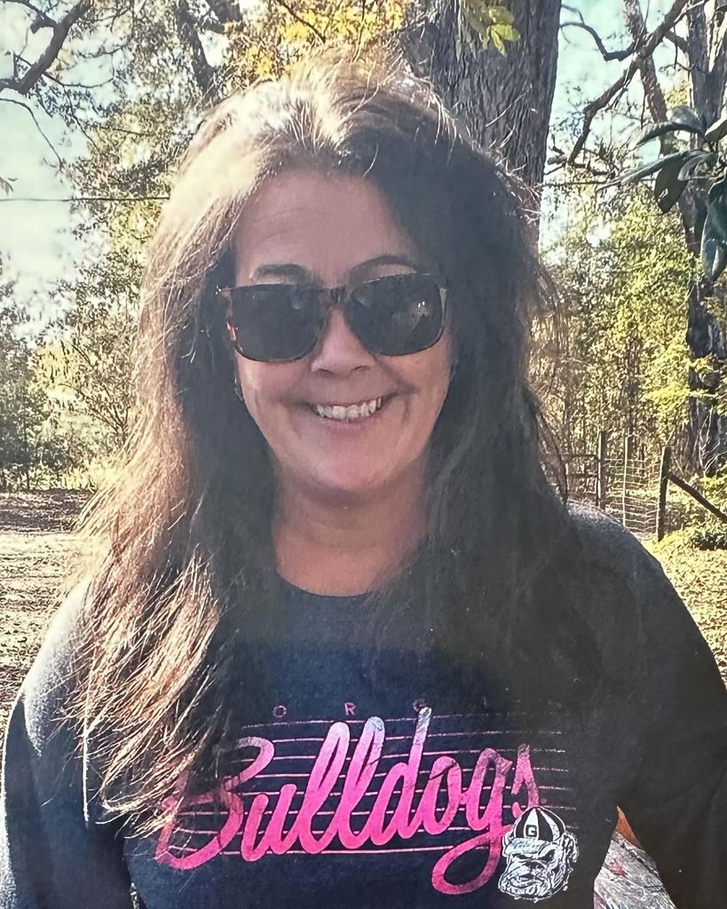 Betty "Tee" Holton Fort