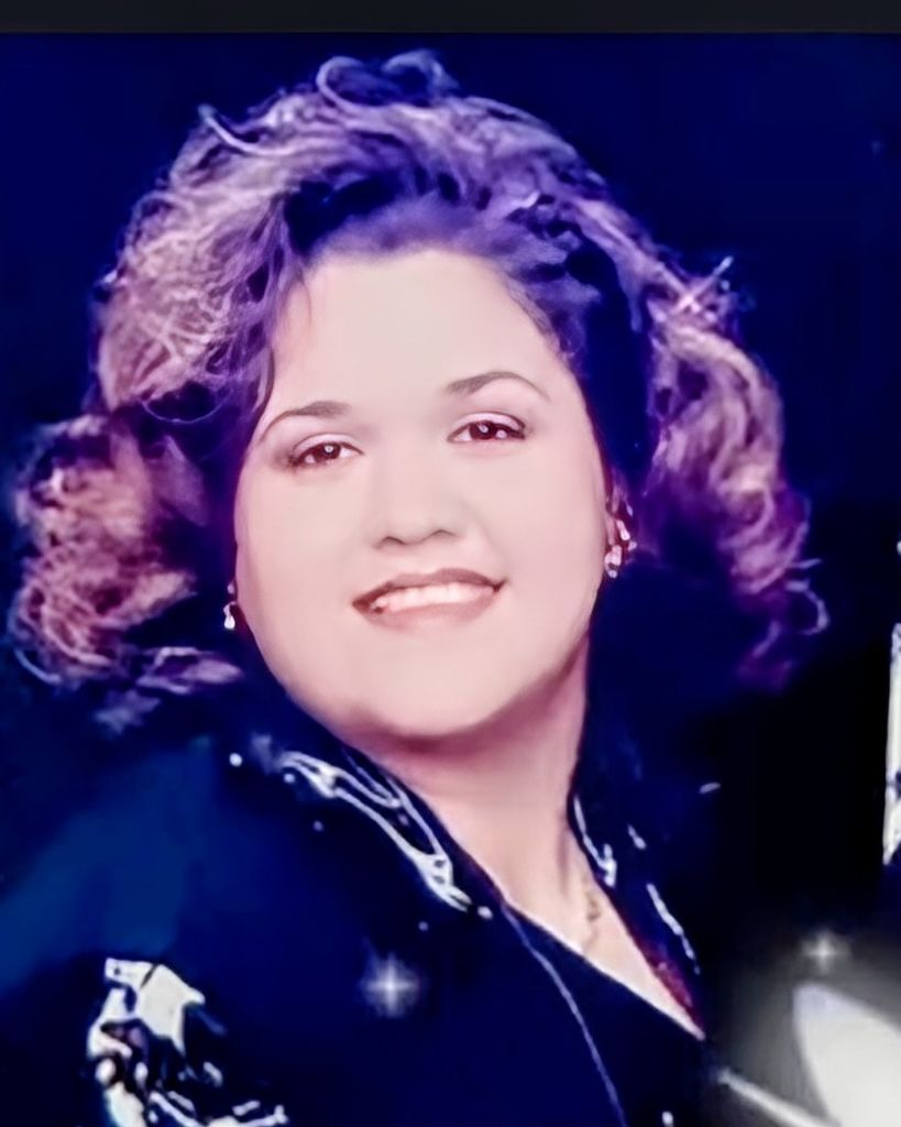 Elizabeth "Elly" Lozano