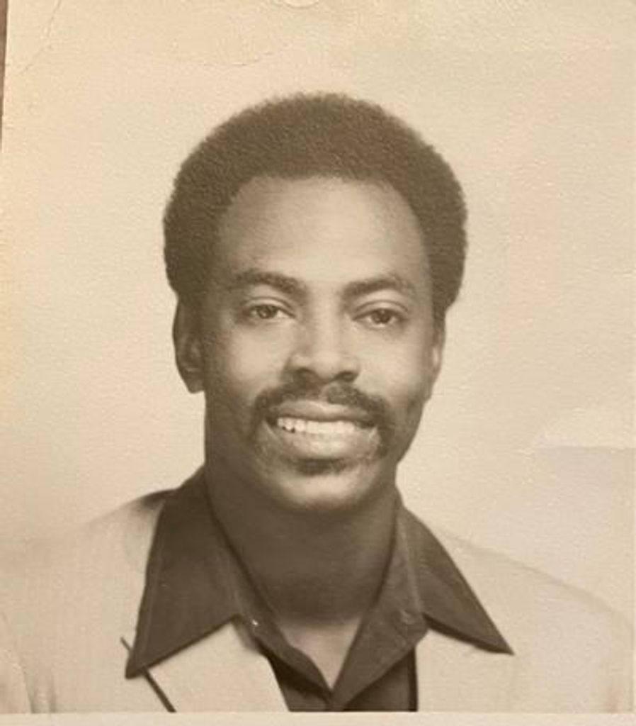 Robert Smith Profile Photo