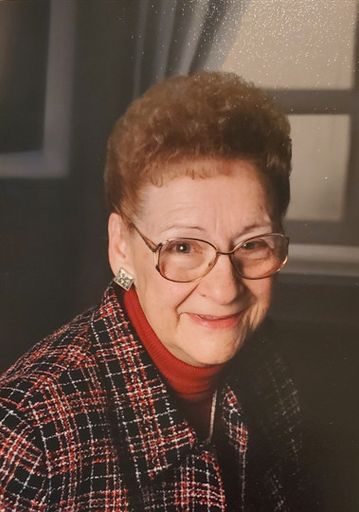 Betty J. Hunter photo gallery thumbnail 2 of 3