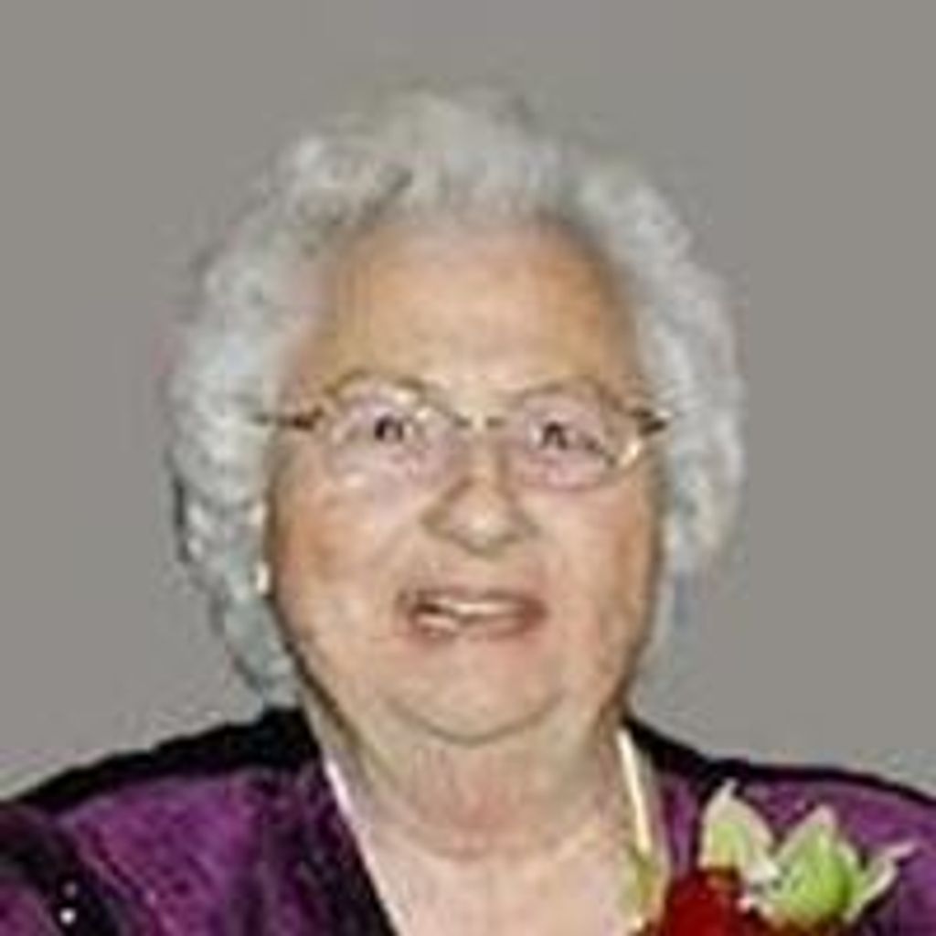 Stella  Marie Almada