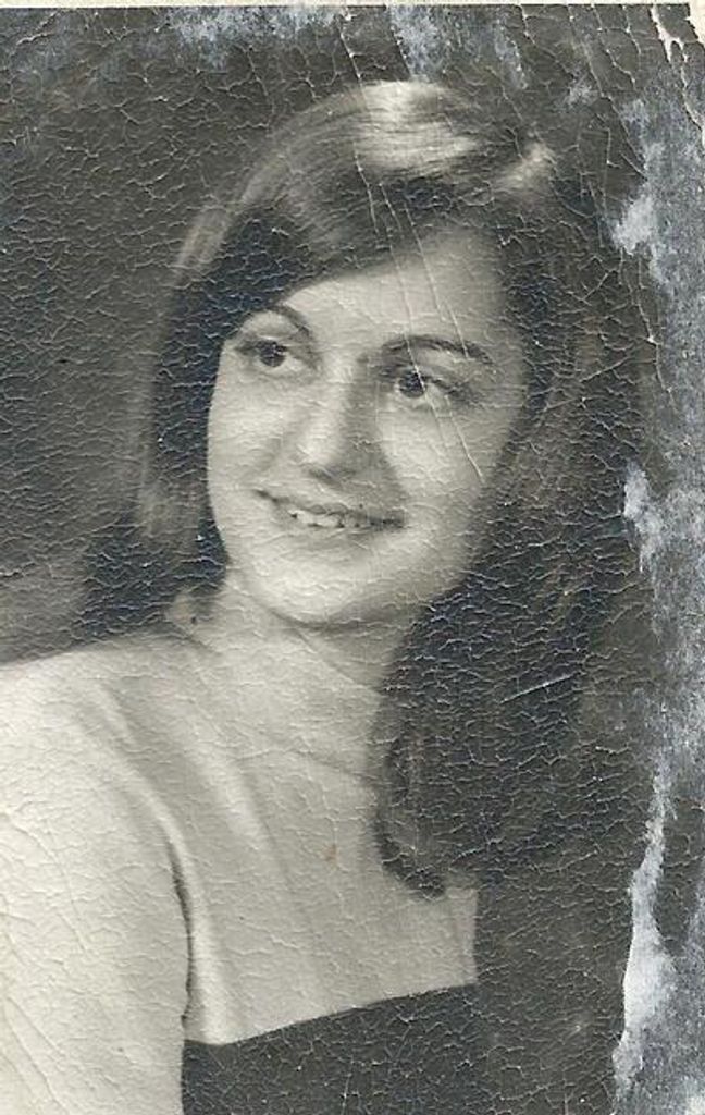 Eunice J. Costanzo Moreira