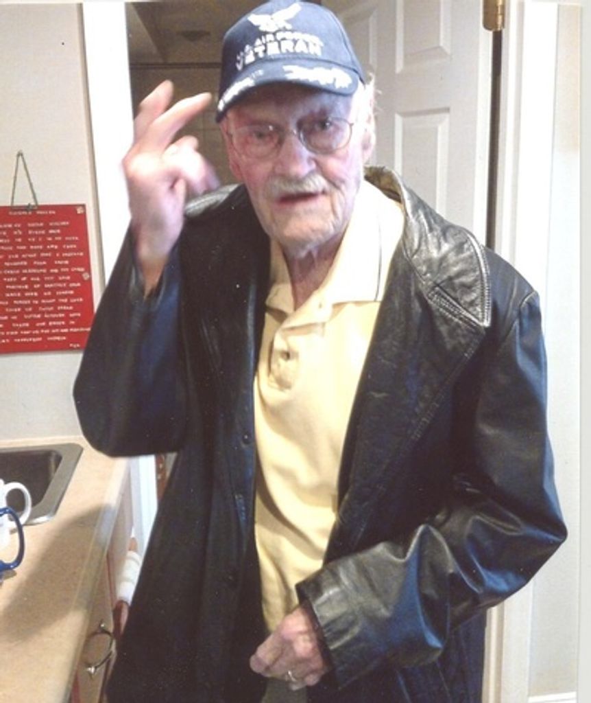 Robert Mickey Profile Photo