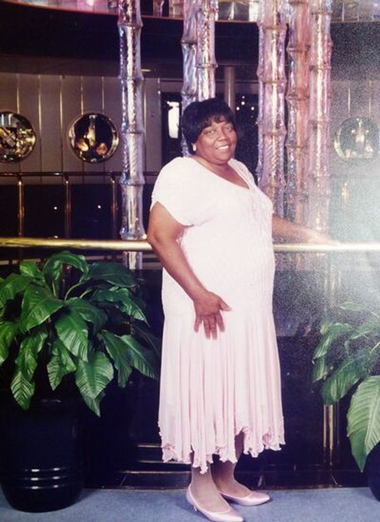 Mrs. Ollie Thompson Profile Photo