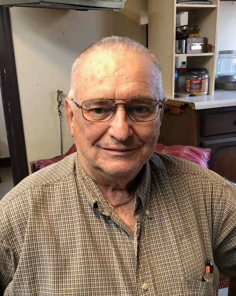Robert L. Kmetz
