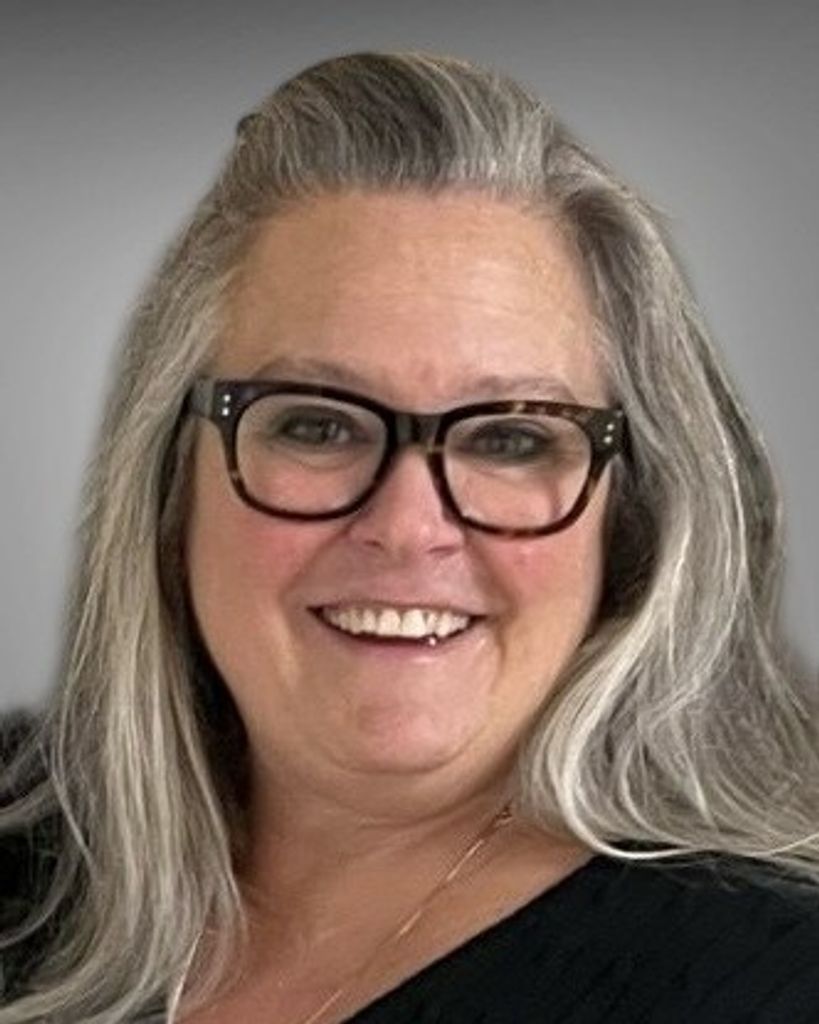 Christine (Cunningham) Theberge Profile Photo