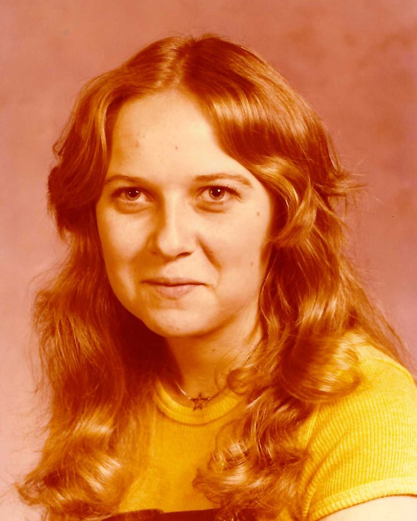 Christine Warren McNeilly Profile Photo