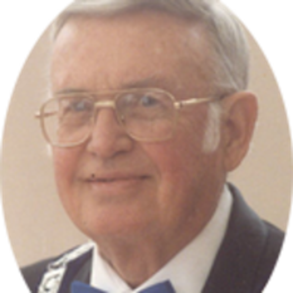 James M Whittaker Jr