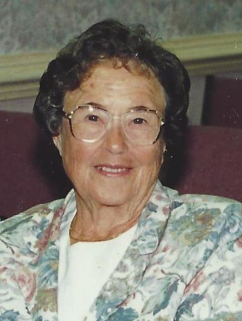 Elma  Tucker