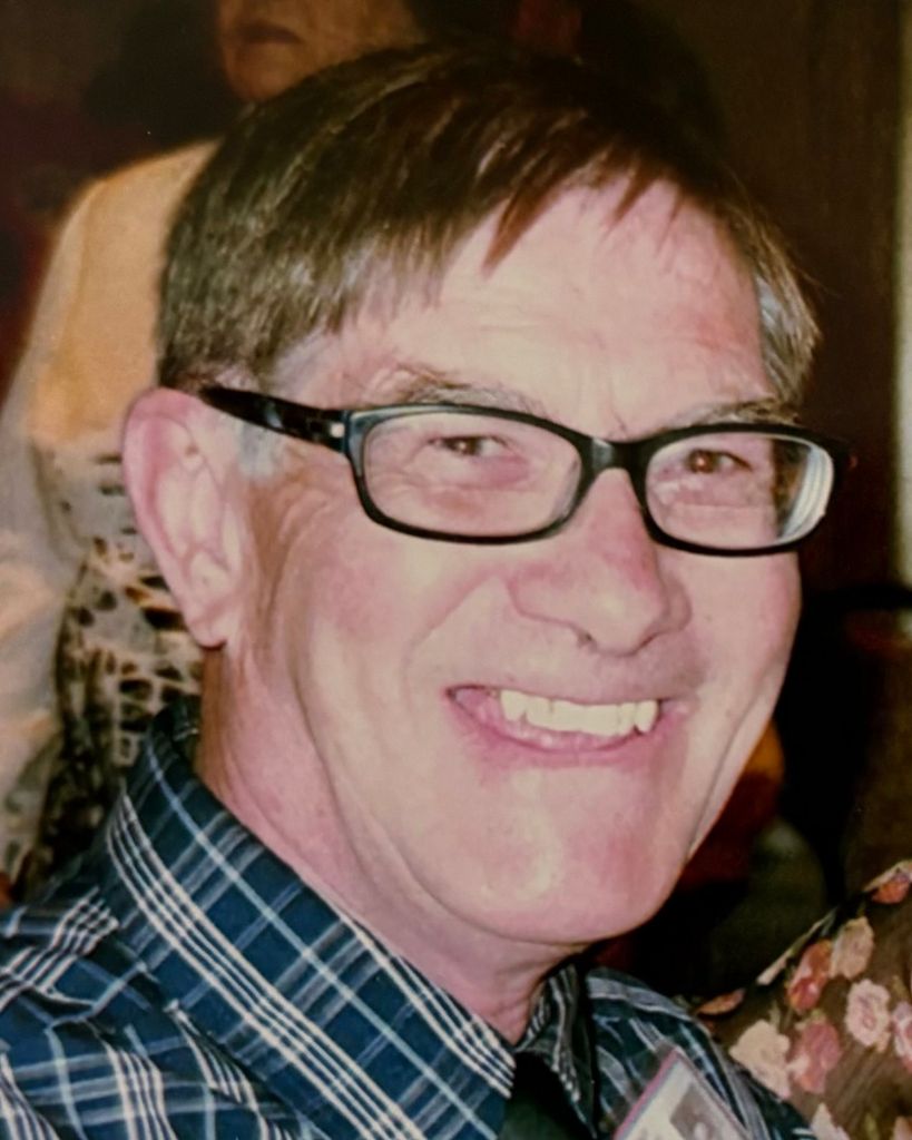 Dennis T Mackay Profile Photo