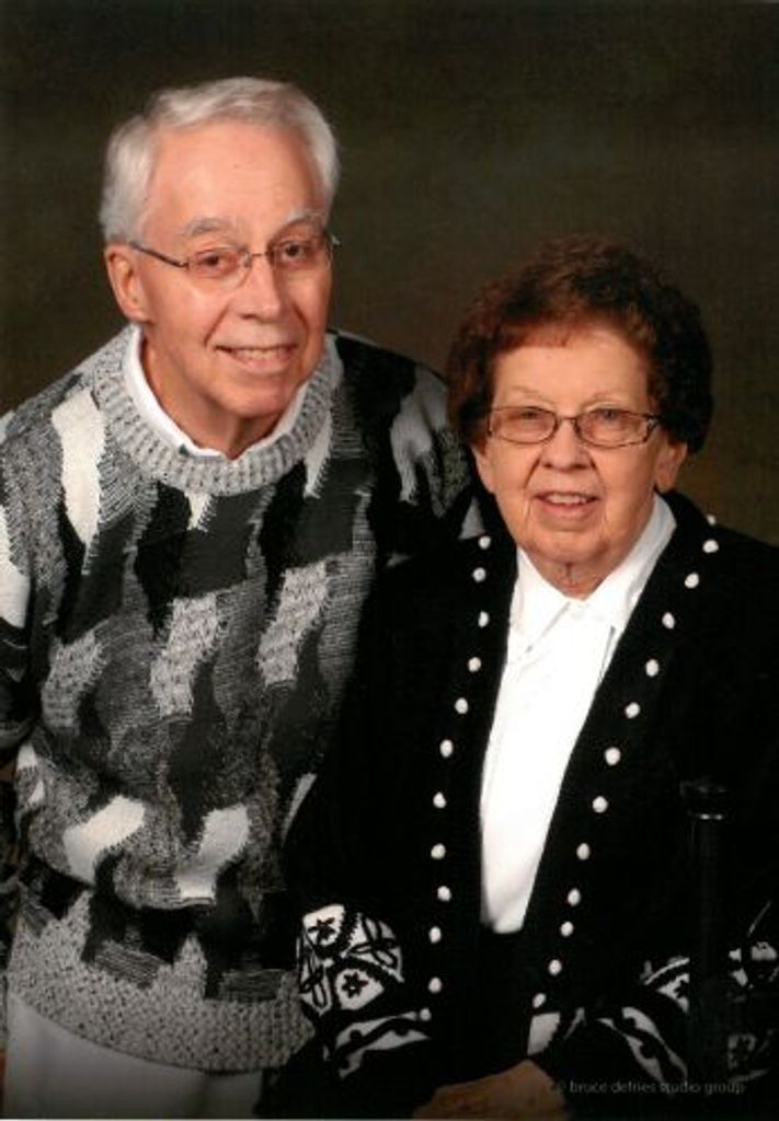 Merl & Suzanne "Sue" Hokenstrom